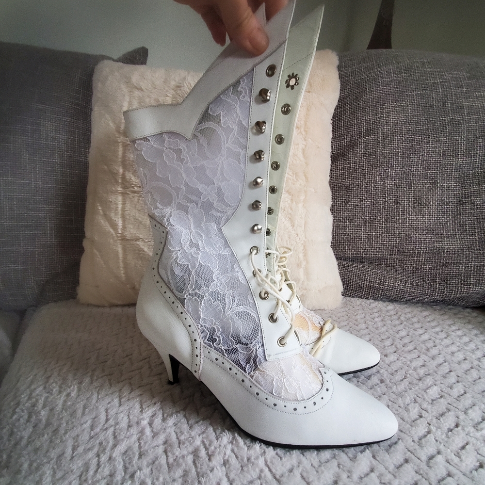 Vintage 80s lace and leather heels